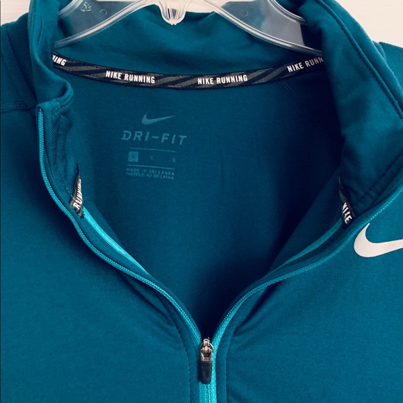 Nike Men’s Running Dri-Fit Shirt Like New🏃 - Picture 2 of 9